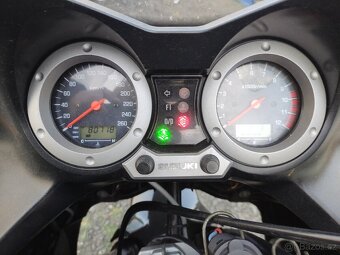 Suzuki v-strom 1000 - 4