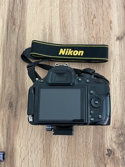 Nikon D5200 + Sigma 8mm f/3.5 + Příslušenství - 4