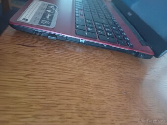 Prodám notebook Acer - 4