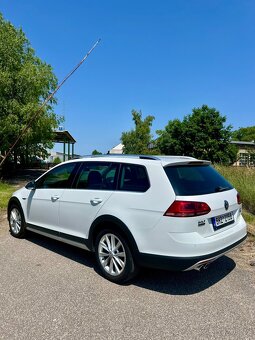 Volkswagen Golf 7 Variant alltrack 4x4 - 4