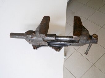Svěrák - 4