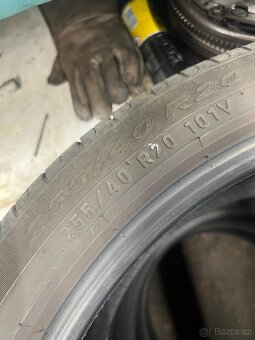 Pirelli 255/40r20 - 4
