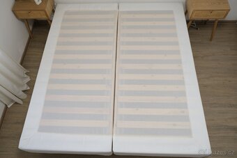 Postel IKEA ESPEVÄR 180x200, včetně potahu a dřevěných nohou - 4