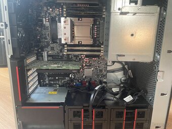 Lenovo ThinkStation P510 - 4