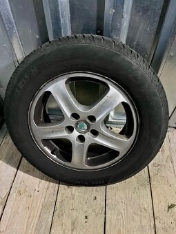 Alu kola Škoda 6Jx15 ET38, letní pneu 195/65 R15 - 4