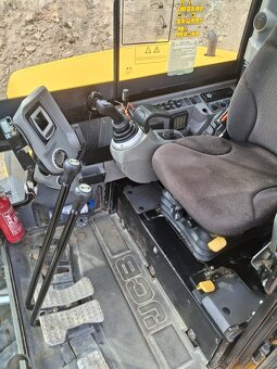 Prodám JCB 85 - Z - 4