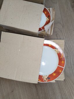Nový vánoční porcelánový servis 18 kusů slavnostní - 4