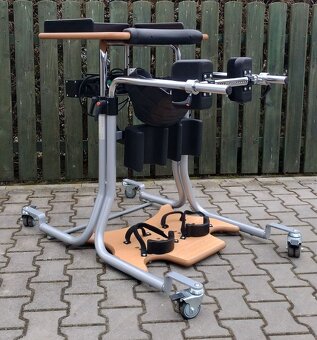 Vertikalizační stojan. - 4