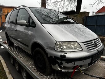 Volkswagen Sharan 1.9 TDI 85kW, ČIST POPIS - 4