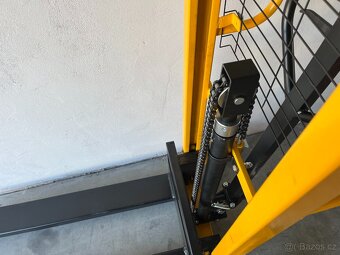 Ruční vysokozdvižný paletový vozík M05/16B - 4