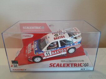 model na autodrahu FORD ESCORT COSWORTH/SCALEXTRIC-SCX - 4