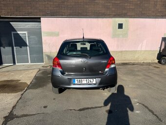 Toyota Yaris - 4