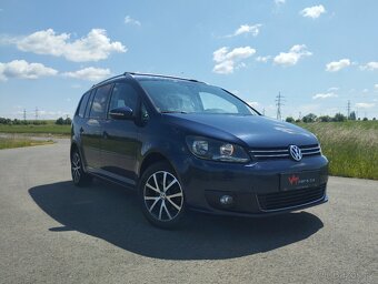 VOLKSWAGEN TOURAN 1,6TDI 77KW,AUTOMAT,KOMPLET ODSERVISOVÁNO. - 4