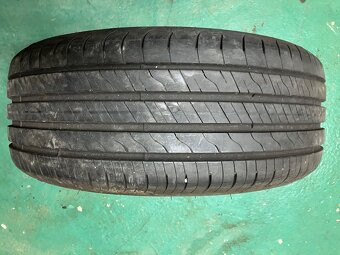 Letní GOODYEAR 215/55 R16 93V, 8 mm - 4
