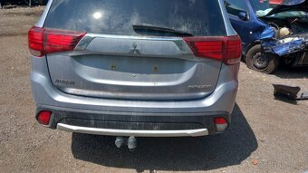 Mitsubishi OUT III 2.2DID 4N14 aut 110kw -2014 - 4