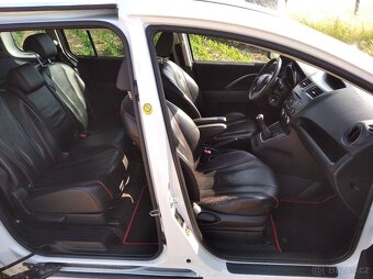 Mazda 5 rv.2011  2.0 benzín 110kw - 4