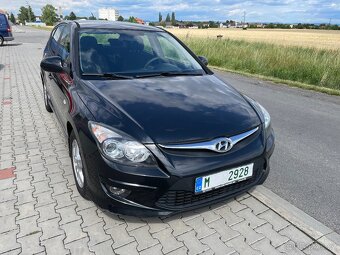 Hyundai I30 1,4i 80kw rok 2011 najeto 118000km - 4