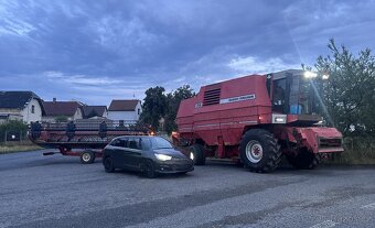 Kombajn Massey Ferguson MF38 - 4