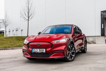 Ford Mustang Mach E AWD 98,7 KW Prodloužený dojezd - 4