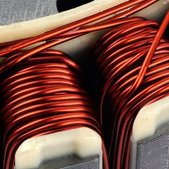 Lehký invertorový generátor centrála 3,2kW 2x 230V - 4