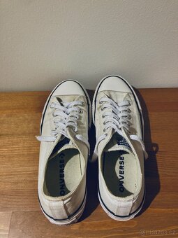Bílé dámské boty Converse - 4
