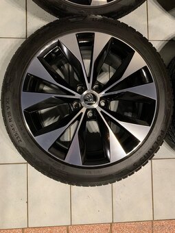 Alu kola Škoda R18 5X112 ZÁNOVNÍ ZIMNÍ PNEU 235/45 R18 8,5mm - 4