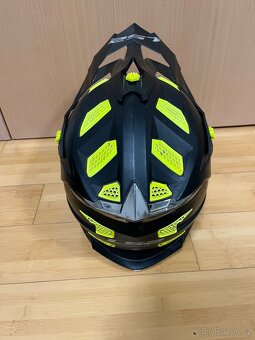 Helma LS2 velikost: M - 4