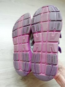 Tenisky/sportovní boty zn. Adidas vel. 32, stélka 20,5cm - 4