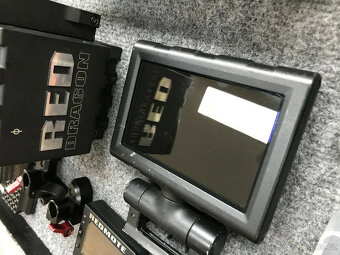 Kamera RED Epic Dragon 6K s bajonetem EF a PL a sadou příslu - 4