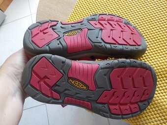 Keen sandaly vel37 - 4