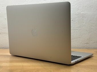MacBook Pro M1 2020/16GB RAM/M1/512GB SSD/Záruka - 4
