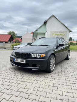 BMW E46 330i Touring - 4