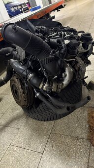 Kompletní motor 2.0 tdi 103kw - 4