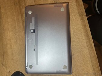 Asus Zenbook (notebook) - 4