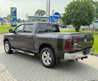Dodge RAM 1500 5.7 HEMI—2018–4x4—TAŽNÉ 3.5t—159.000km - 4