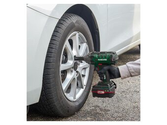 SADA: Aku rázový utahovák Parkside |+4Ah baterie, nabíječka - 4