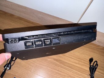 SONY PLAYSTATION 4 SLIM 500 GB + 2x OVLADAČ. - 4