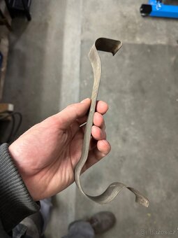 Držák baterie ČZ 125,175,250 sport, deluxe - 4