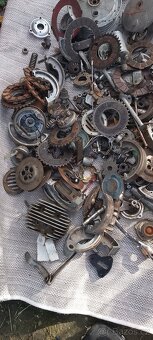 Prodám náhradní díly na veteráni vše originál - 4