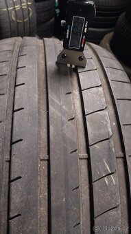 Prodám 2 x letní pneu Goodyear 255/55/18 - 4