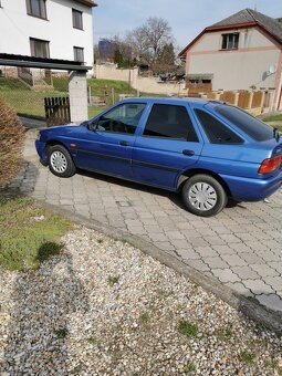 Ford Escort - 4