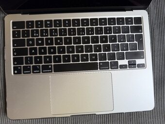 MacBook Air - 4