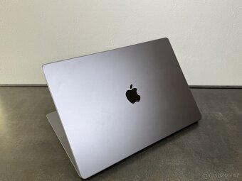 Macbook Pro 16" 2021 512GB / 16GB / M1 Pro / Space gray - 4