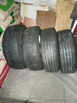 Prodám letní pneumatiky s disky 235/60 R18 - 4