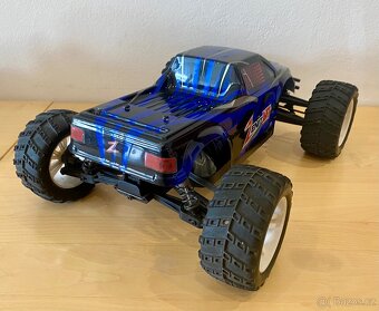 Prodám RC auto 1:10 - 4
