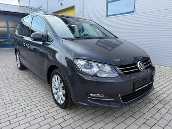 VW SHARAN 2.0 TDi HIGHLINE LED NAVI WEBASTO KAMERA TAŽNÉ - 4