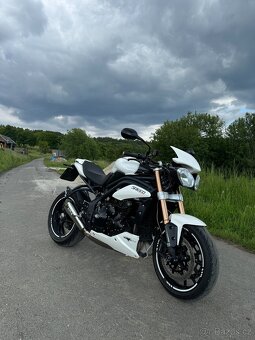 Triumph speed triple 1050 - 4