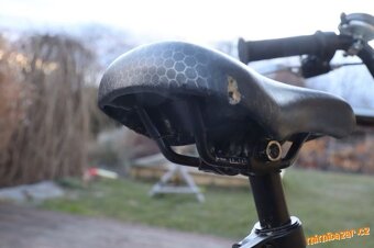 Dětské kolo Specialized Hotrock 16 - 4
