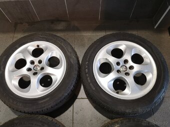 Alfa Romeo 147 alu 16 + letní 205/55/16. - 4