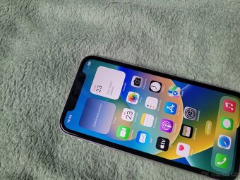 iPhone 11 128gb stav baterie 94% - 4